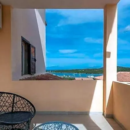 Fantastico Baia De Bahas One Bedroom Four Sleeps Child Num0883 فندق